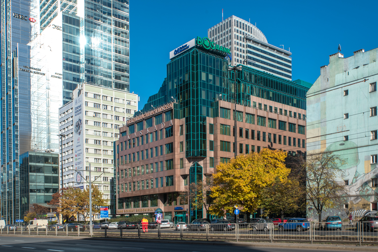 Zdjęcie architektury budynku Centrum Bankowo-Biurowe Kaskada